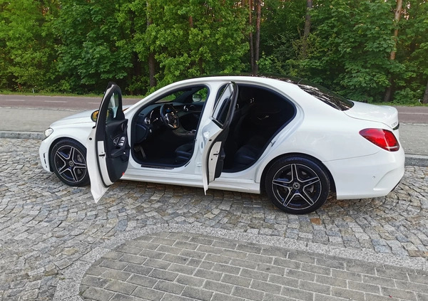 Mercedes-Benz Klasa C cena 108300 przebieg: 55000, rok produkcji 2019 z Lubraniec małe 596